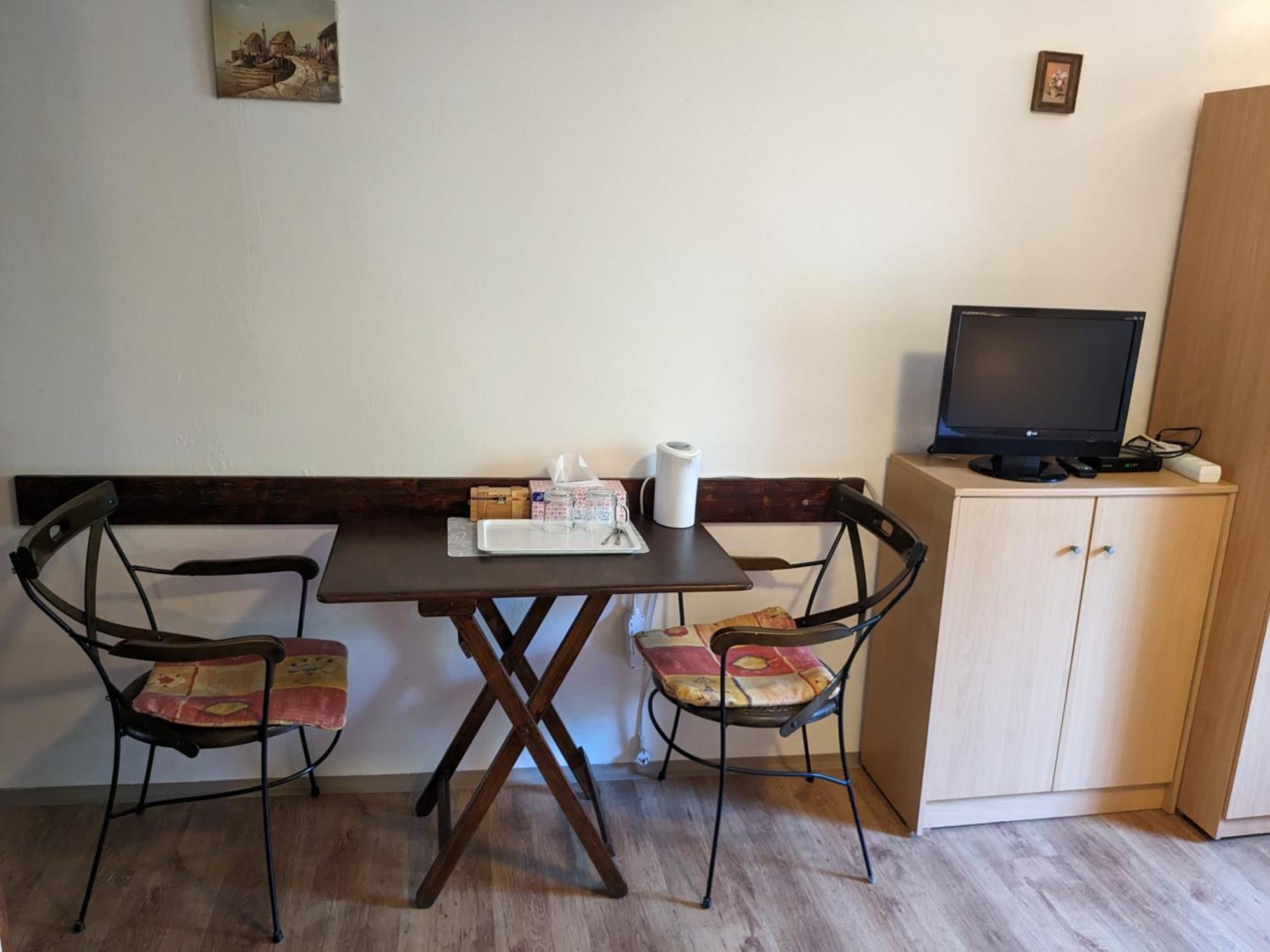Bed And Breakfast Tvrz Velká Bukovina Kültér fotó