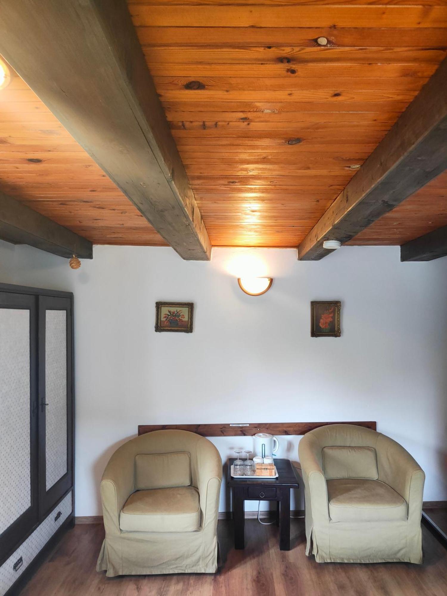 Bed And Breakfast Tvrz Velká Bukovina Kültér fotó