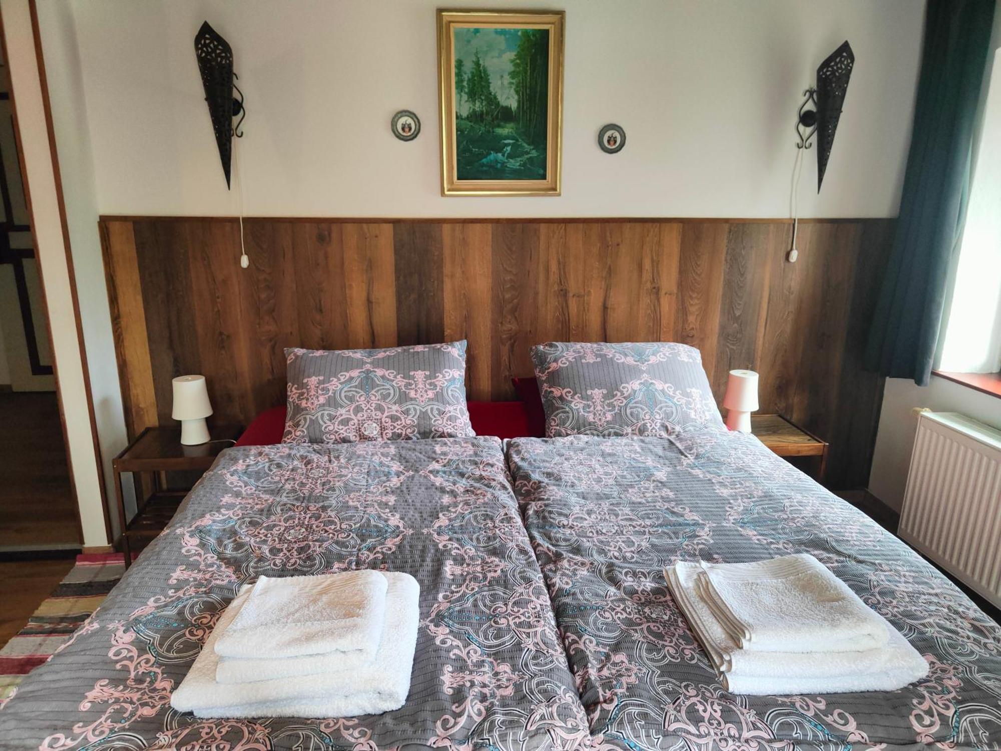 Bed And Breakfast Tvrz Velká Bukovina Kültér fotó